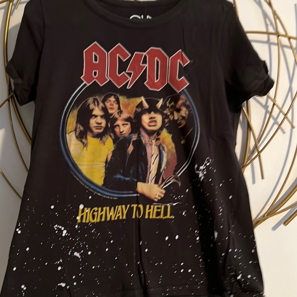 NWOT CHASER AC/DC TEE